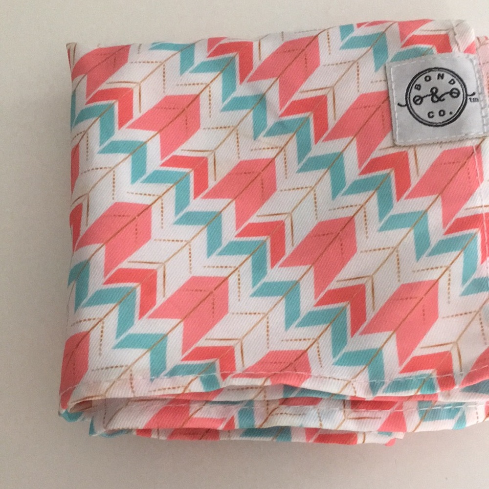 Gently used. Doggie bandanna by Bond & Co